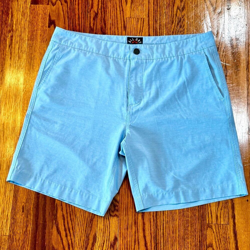 Faherty All Day Hybrid Shorts. Blue. Size 35.